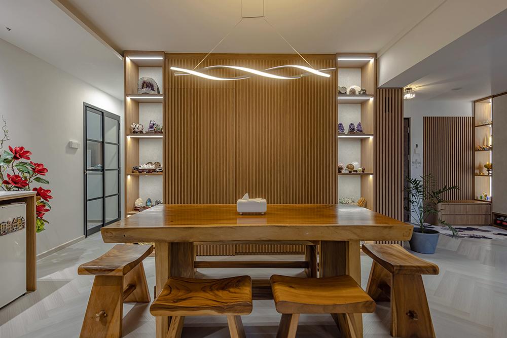 Eclectic Dining Room with Vinyl Flooring and Dining Table