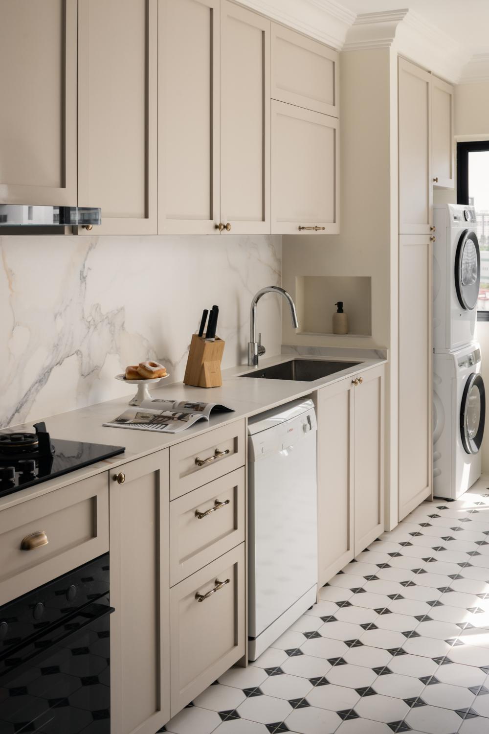 Country Kitchen with Countertop and Homogeneous Tiles
