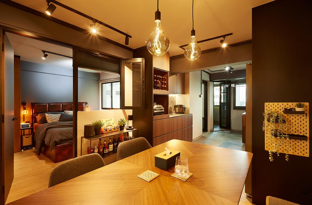Industrial Dining Room with Dining Table and Dining Chairs