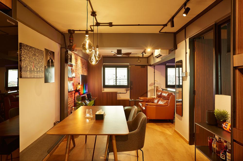 Industrial Dining Room with Dining Table and Dining Chairs