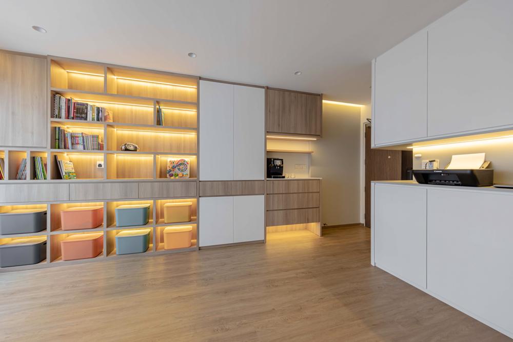 Scandinavian Living Room with Bookshelf and Vinyl Flooring