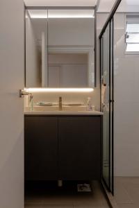 Scandinavian Bathroom at Dakota Breeze