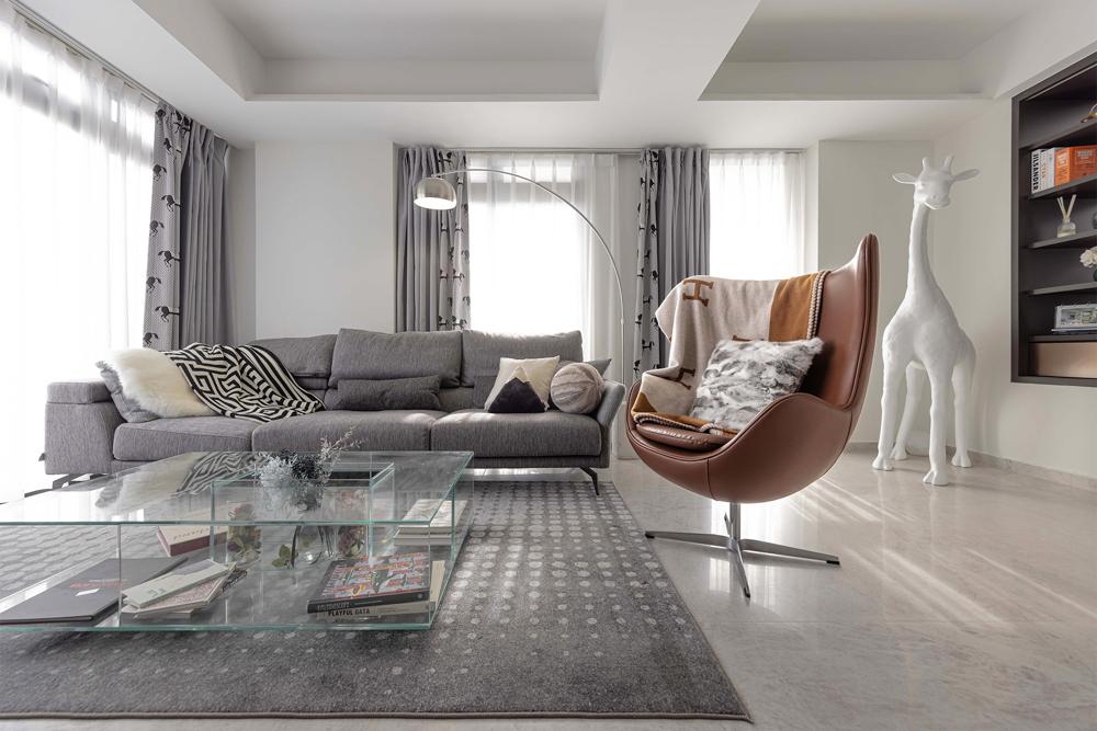 Modern Living Room with Curtain and Display Cabinets