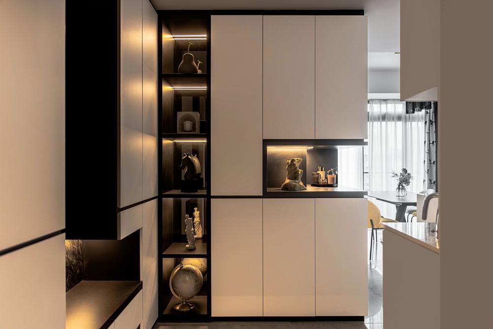 Modern Foyer with Settee and Sofa