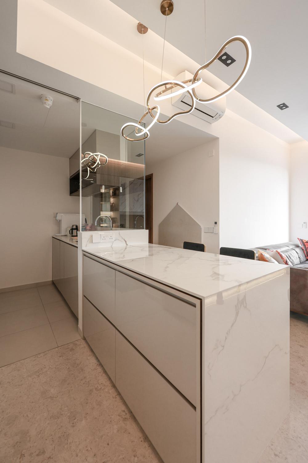 Modern Home Bar with Countertop and Bar Counter