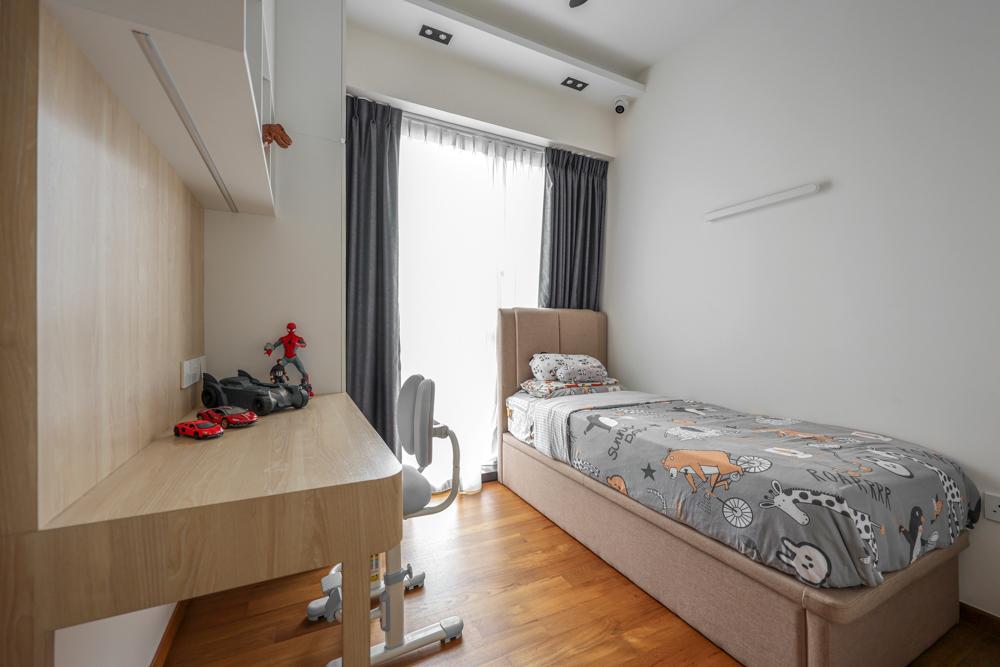 Modern Bedroom with Storage Cabinets and Display Cabinets