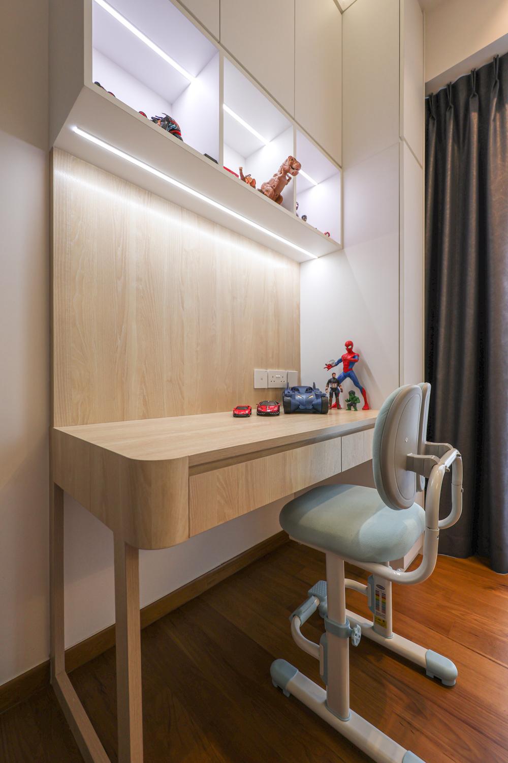 Modern Bedroom with Storage Cabinets and Display Cabinets
