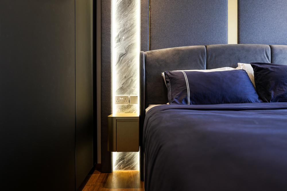 Modern Bedroom with Feature Wall and Lighting