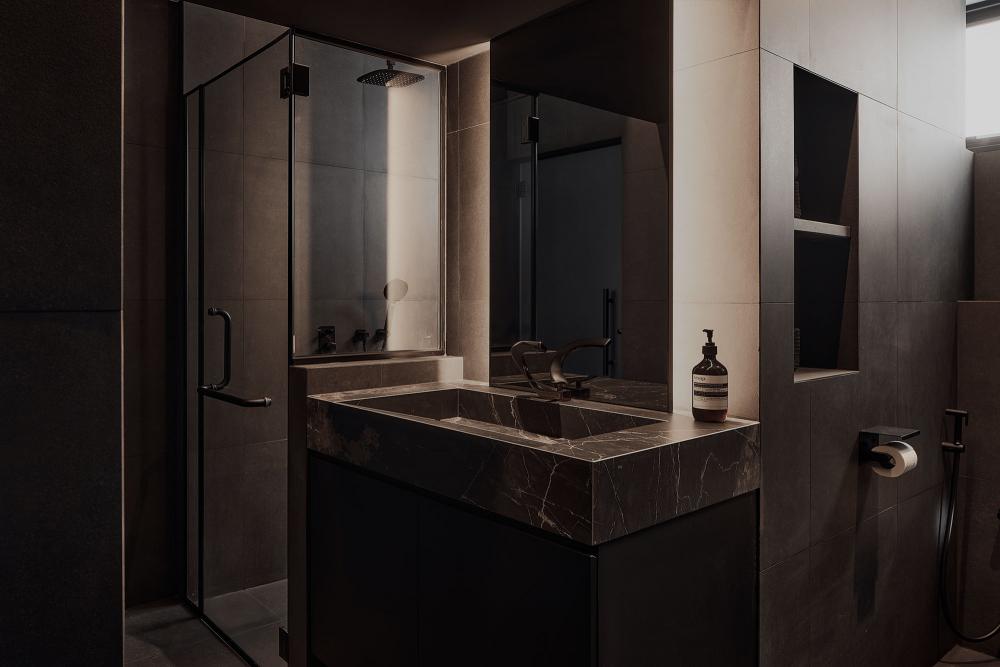 Contemporary Bathroom with Mirror and Laundry Baskets