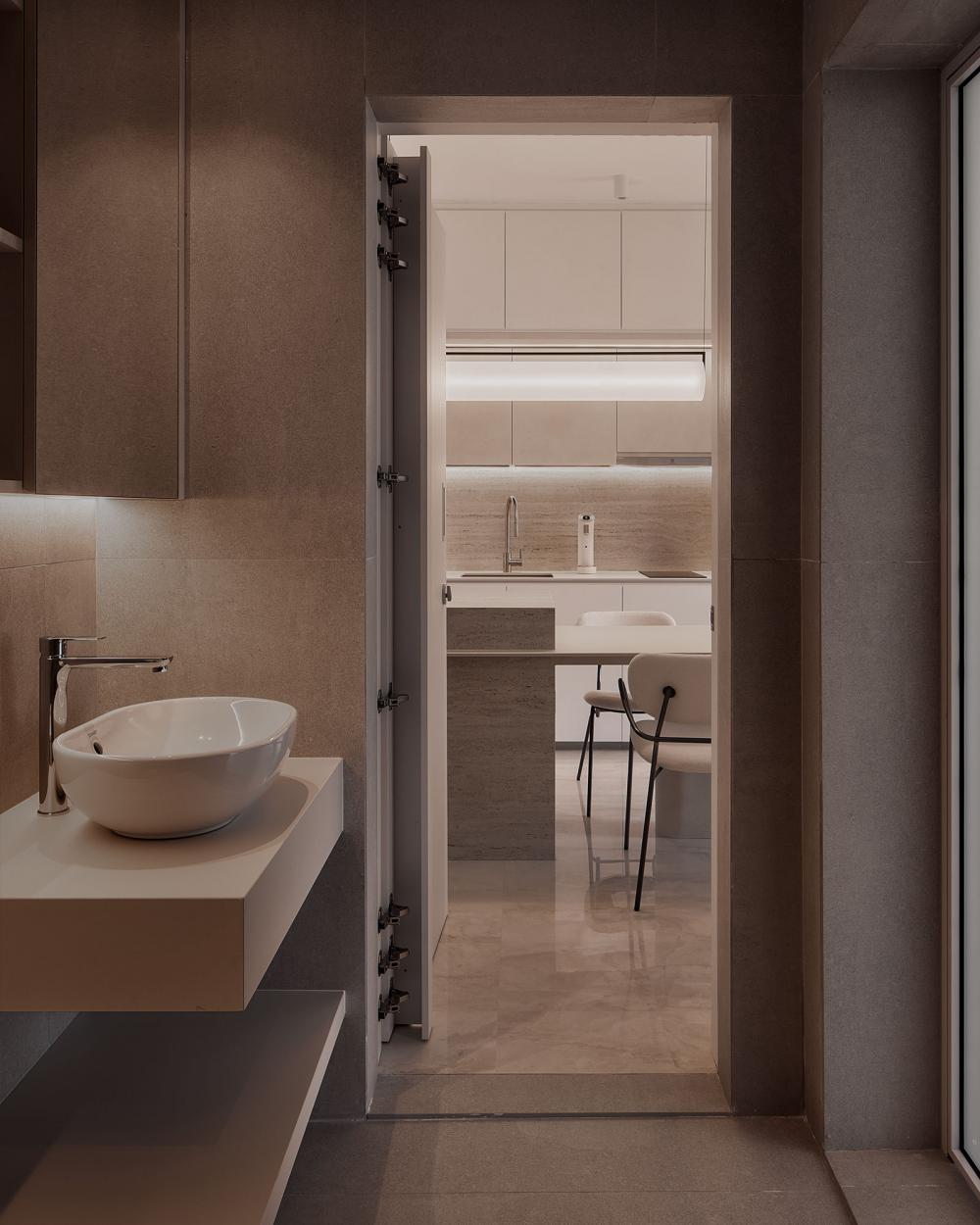Minimalist Bathroom with Marble Floor and Wood Flooring