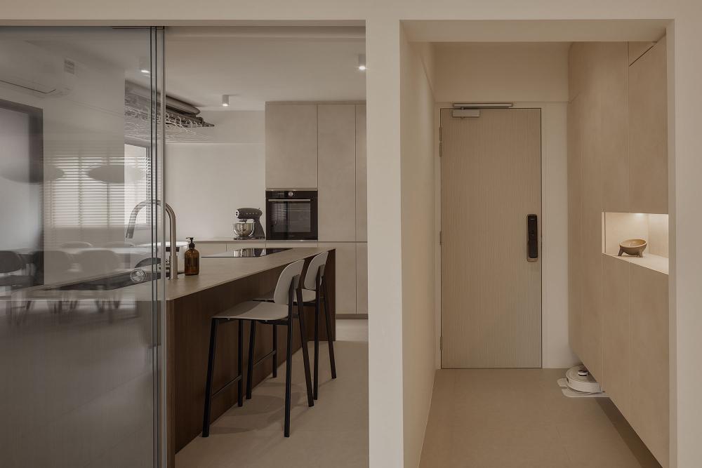 Minimalist Kitchen with Vinyl Flooring and Wood Flooring