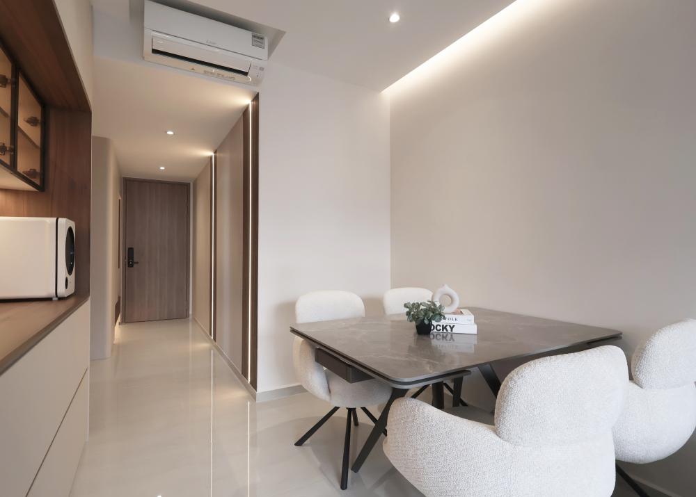 Contemporary Dining Room with Cove Lighting and Dining Table