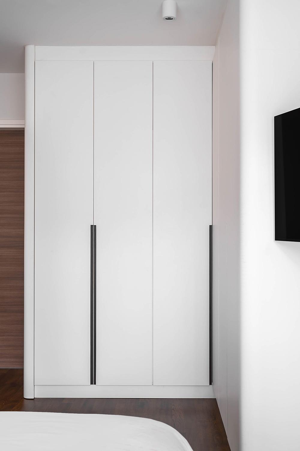 Modern Bedroom with Parquet Floor and Wardrobe