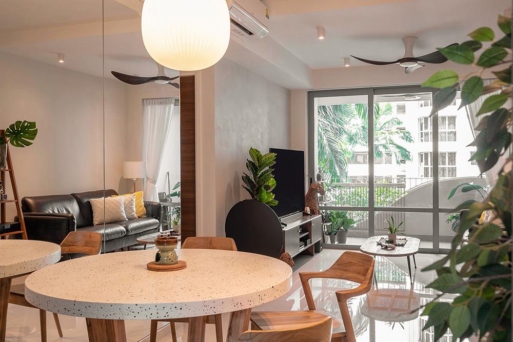 Modern Dining Room with Mirror and Paintings