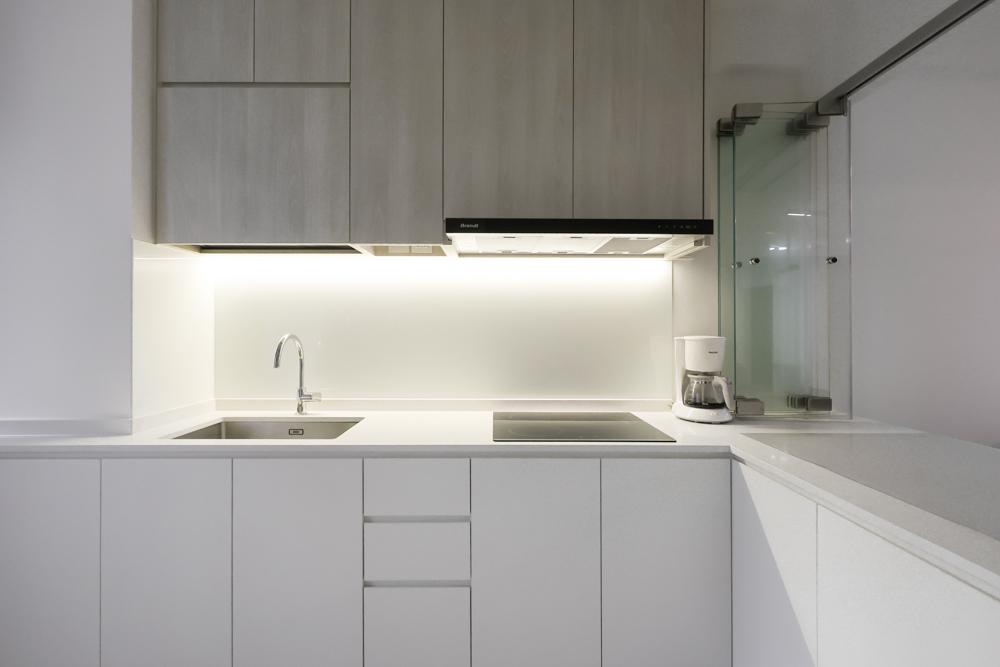 Modern Kitchen with Countertop and Kitchen Backsplash