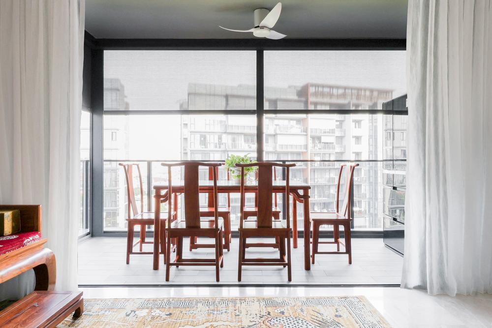 Asian Dining Room with Dining Table and Blinds
