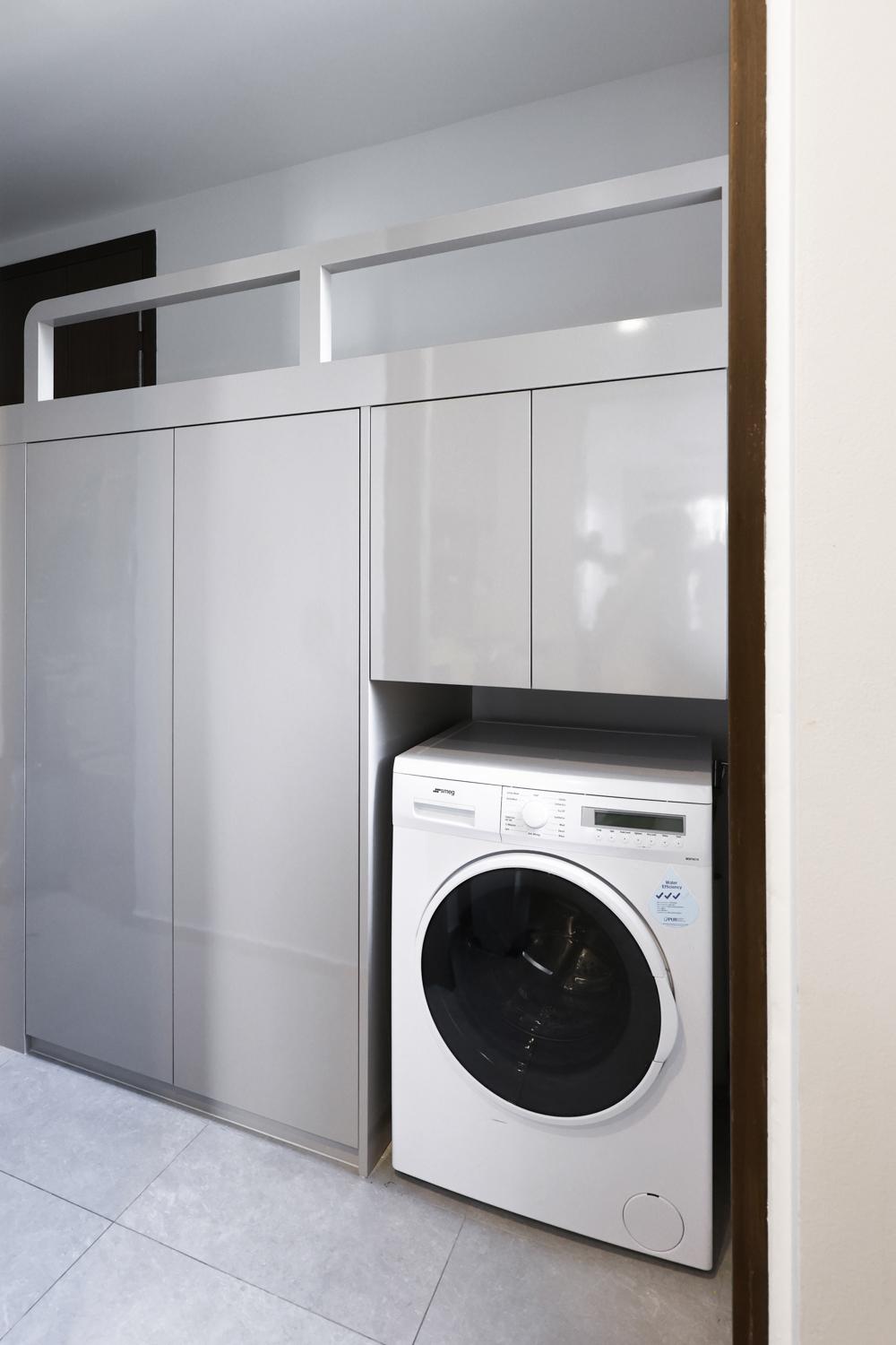 Asian Service Yard with Platform Bed and Washing Machine