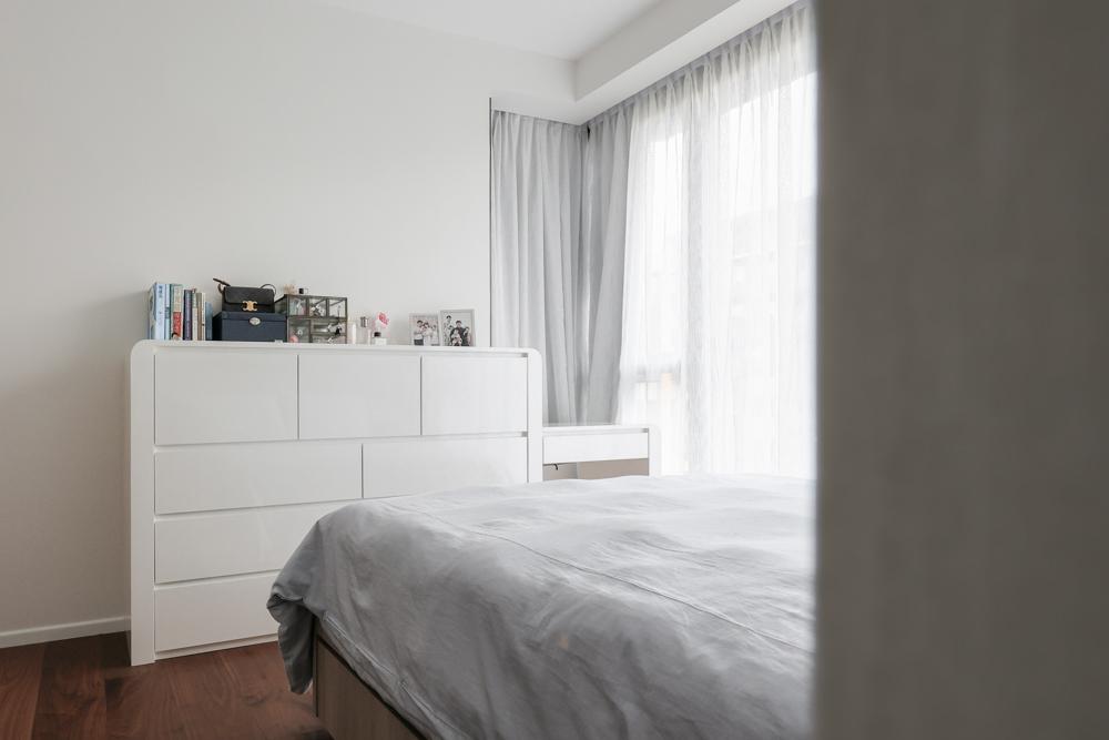 Asian Bedroom with Storage Cabinets and Dressing Table