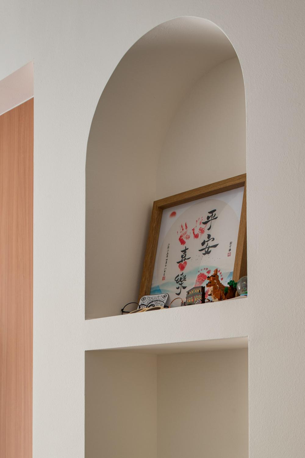 Minimalist Living Room with Feature Wall and Display Cabinets