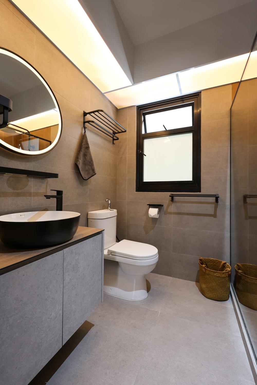 Industrial Bathroom with Homogeneous Tiles and Mirror