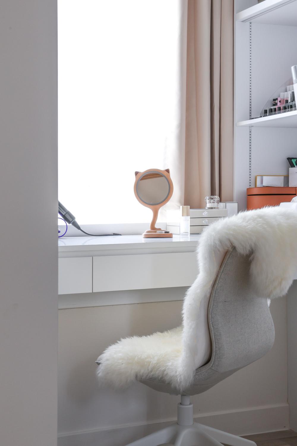Modern Bedroom with Display Cabinets and Dressing Table