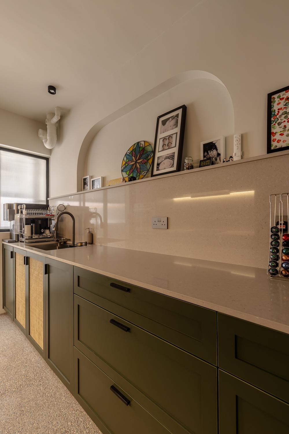 Modern Kitchen with Countertop and Kitchen Backsplash