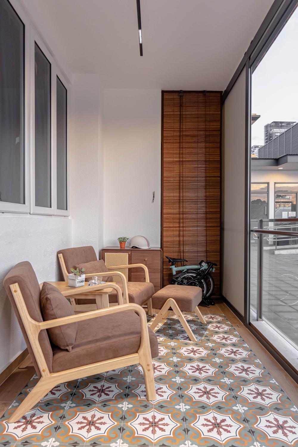 Asian Balcony with Homogeneous Tiles and Outdoor Chairs