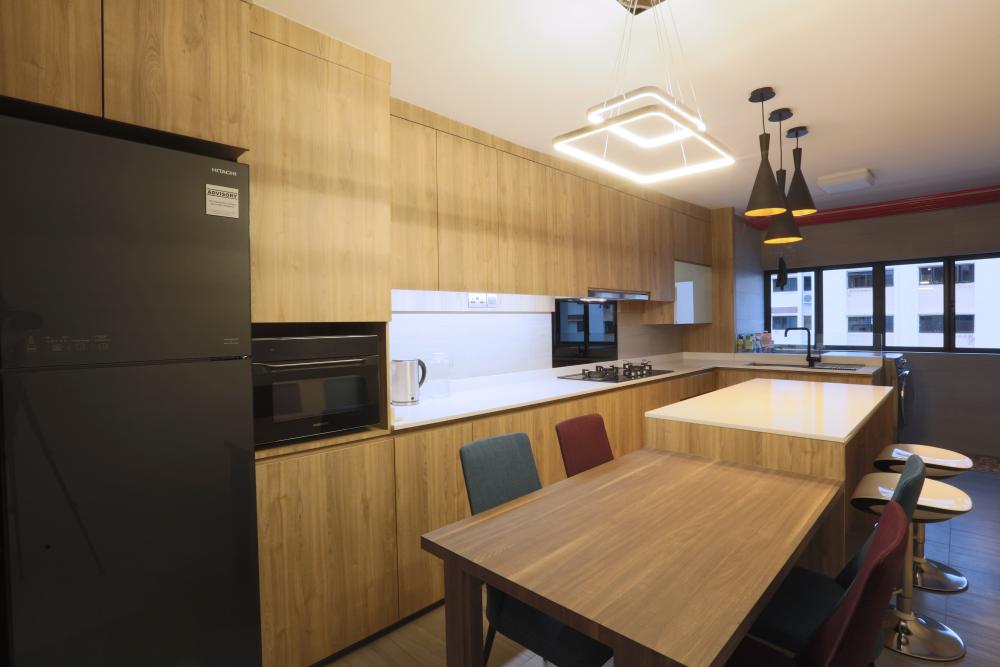 Contemporary Kitchen with Countertop and Kitchen Island