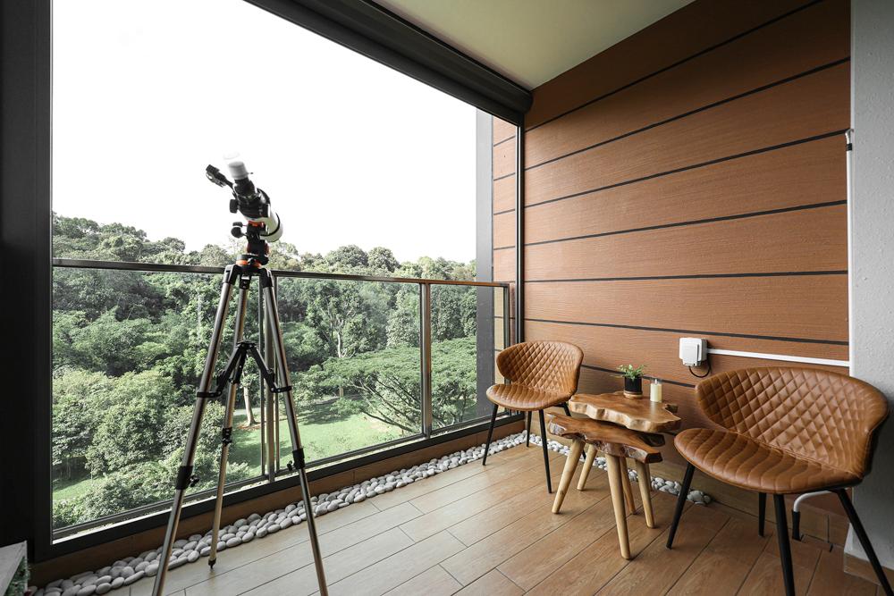 Modern Balcony with Outdoor Chairs and Blinds
