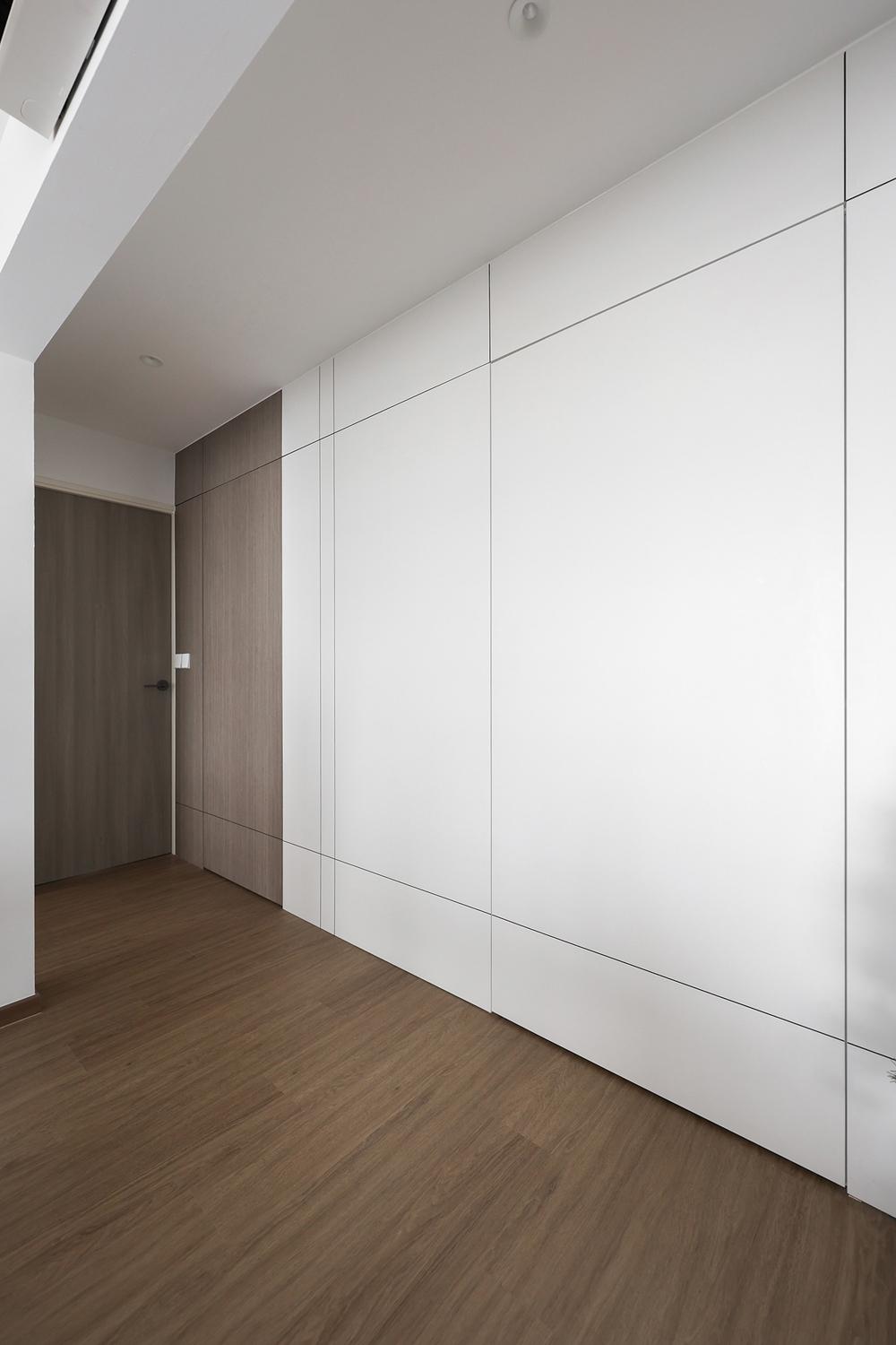 Asian Hallway with Vinyl Flooring and Feature Wall