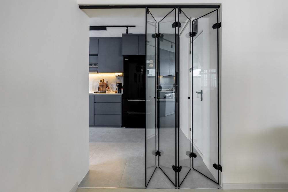 Minimalist Kitchen with Homogeneous Tiles and Glass Door