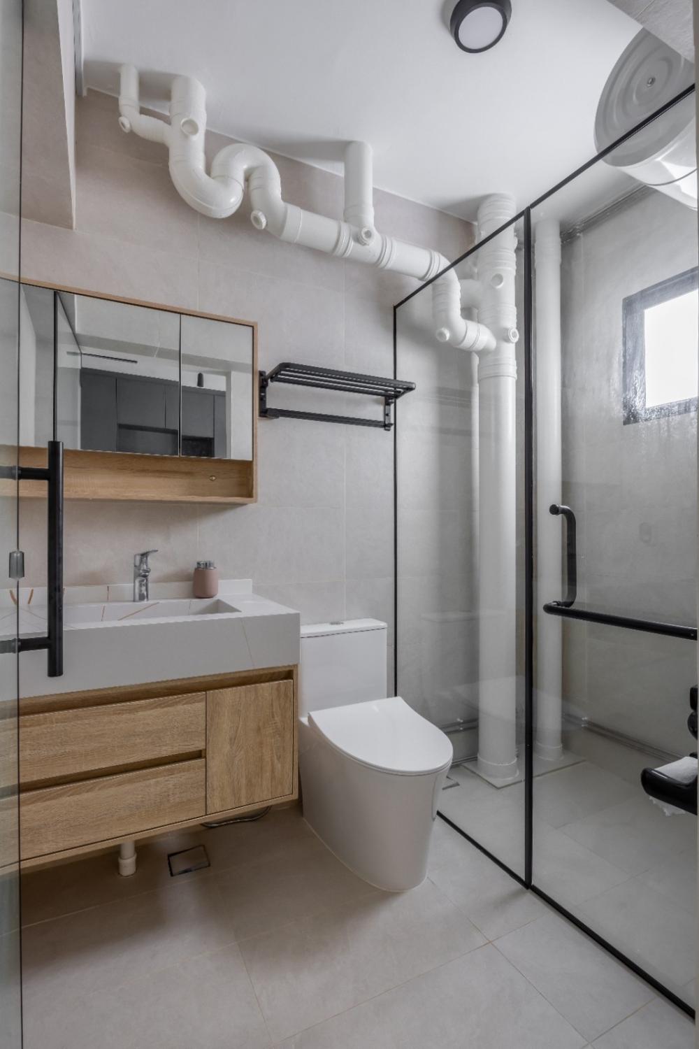 Minimalist Bathroom with Countertop and Homogeneous Tiles