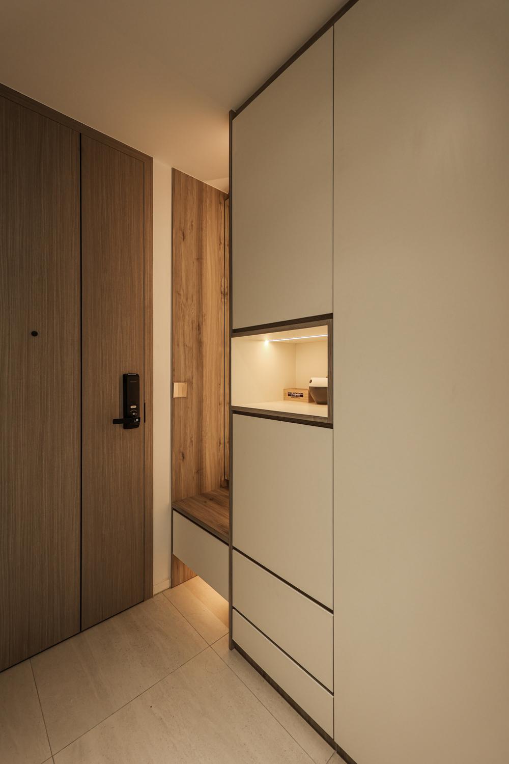 Minimalist Foyer with Storage Cabinets and Display Cabinets
