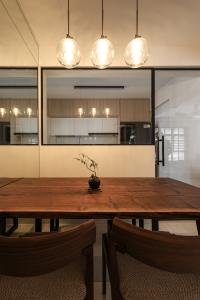 Eclectic Dining Room at Admiralty Grove