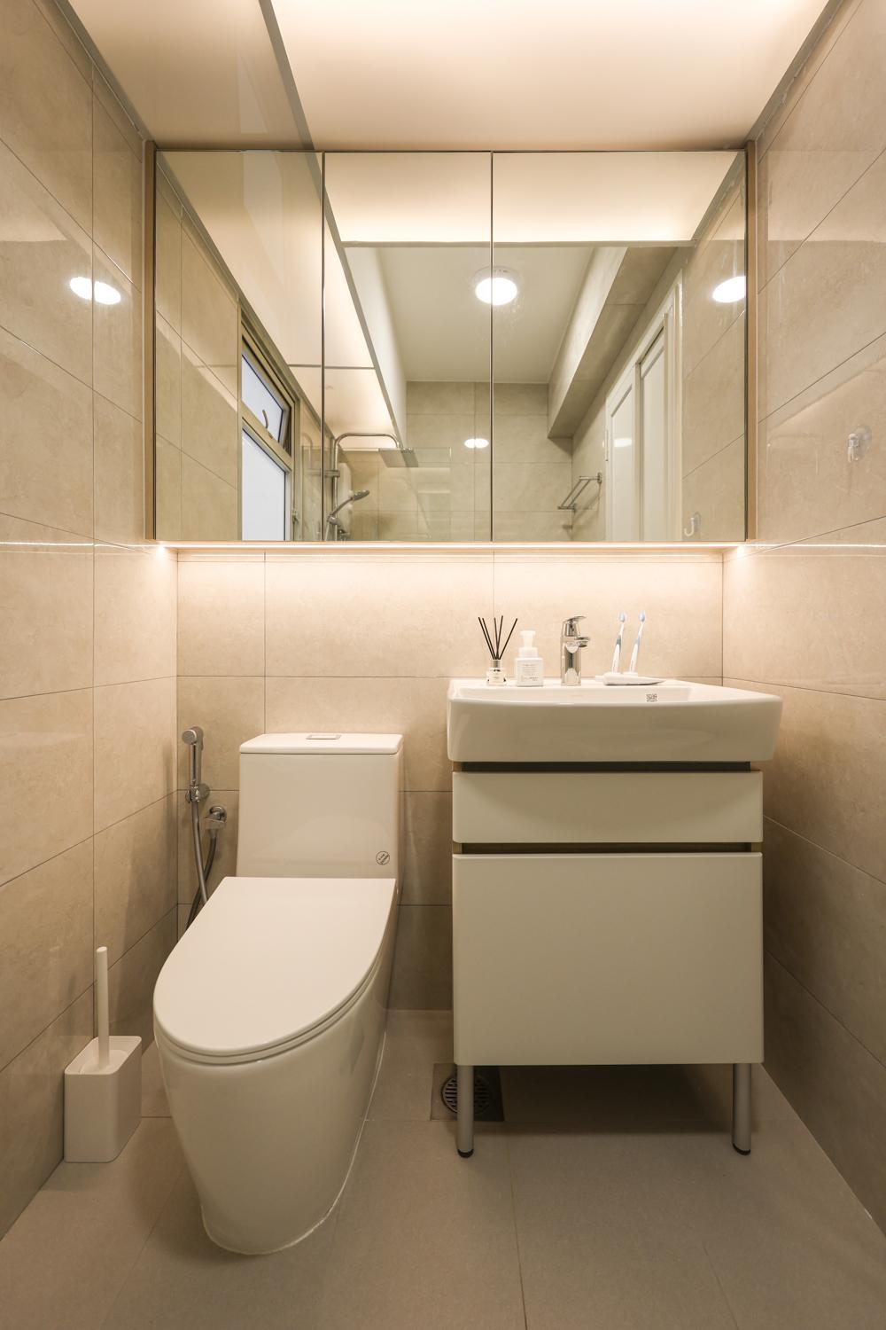 Eclectic Bathroom with Mirror and Shower Screen