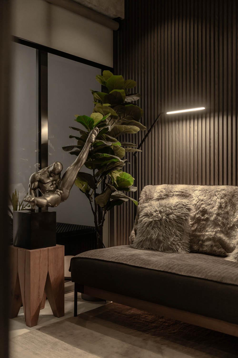 Modern Living Room with Feature Wall and Artwork