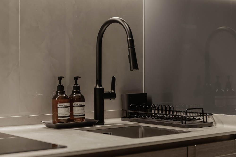 Modern Kitchen with Countertop and Kitchen Tap