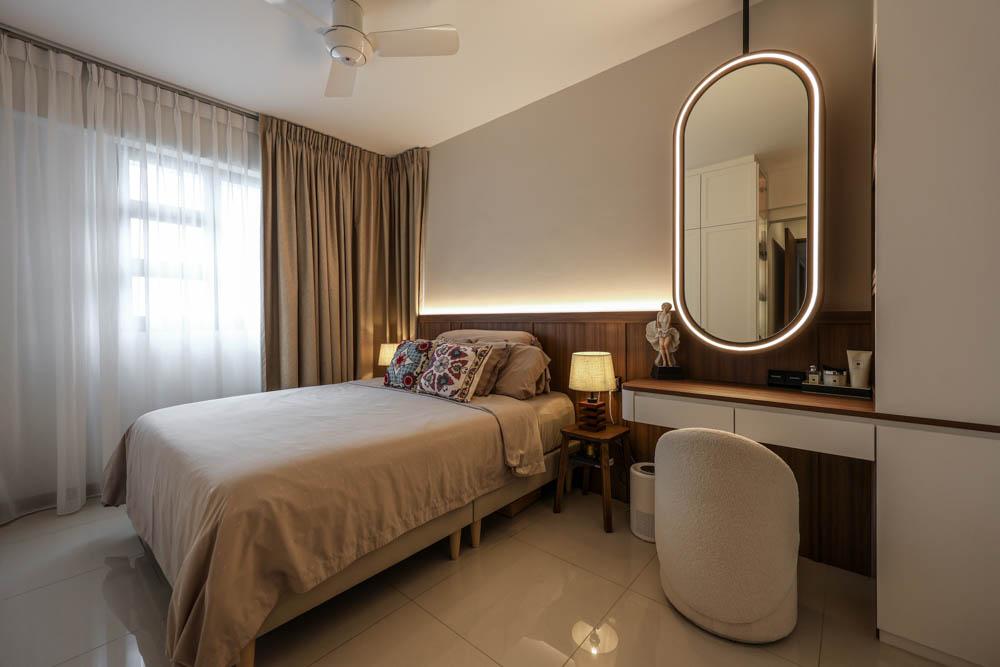Modern Bedroom with Mirror and Built-in Bed