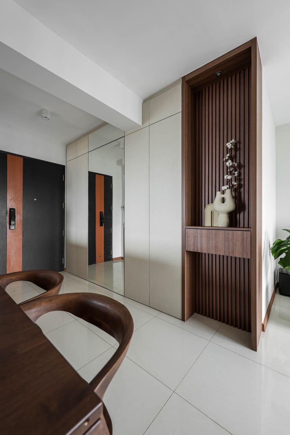 Modern Foyer with Feature Wall and Mirror