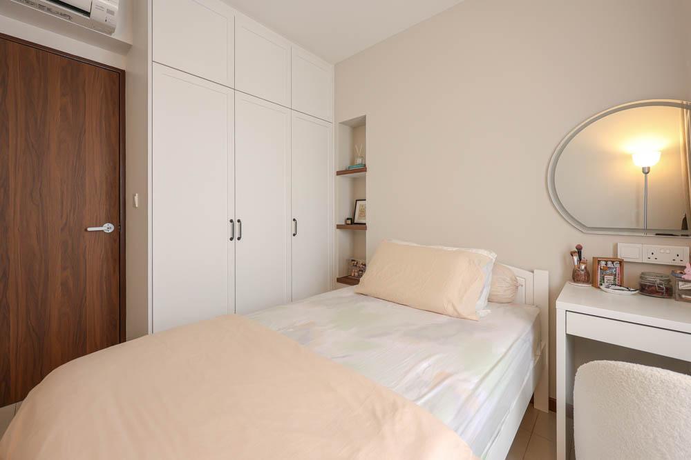 Modern Bedroom with Wardrobe and Bedroom Dresser