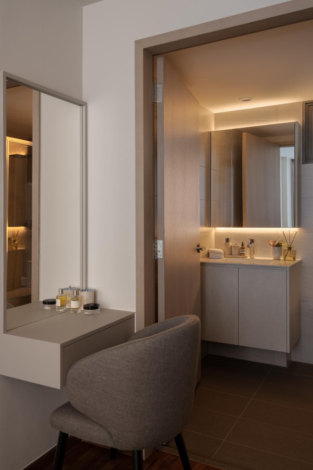 Contemporary Bedroom with Mirror and Wardrobe