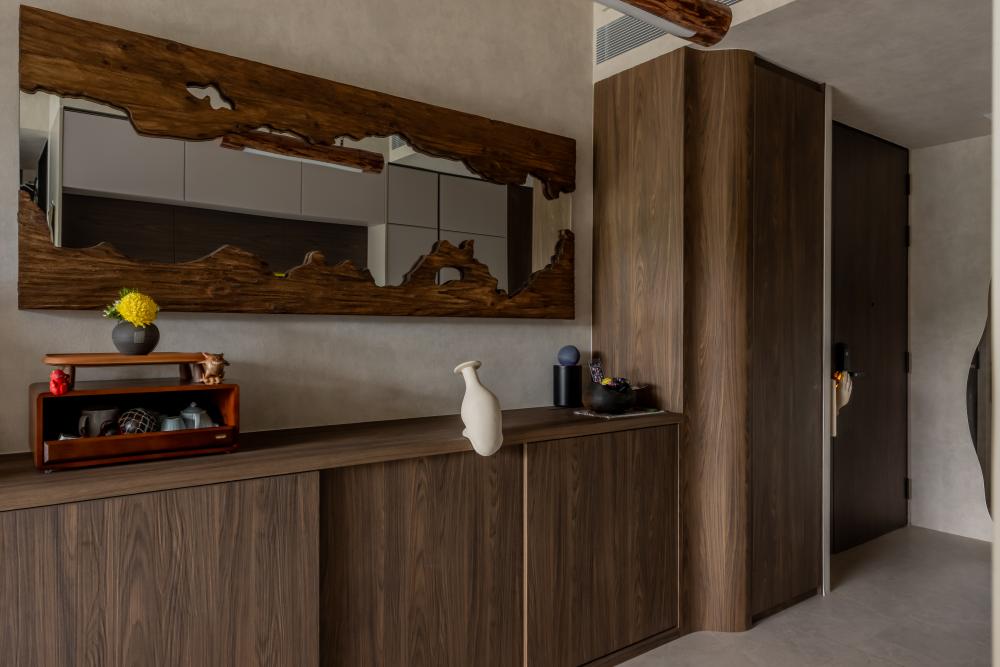 Modern Living Room with Mirror and Paintings