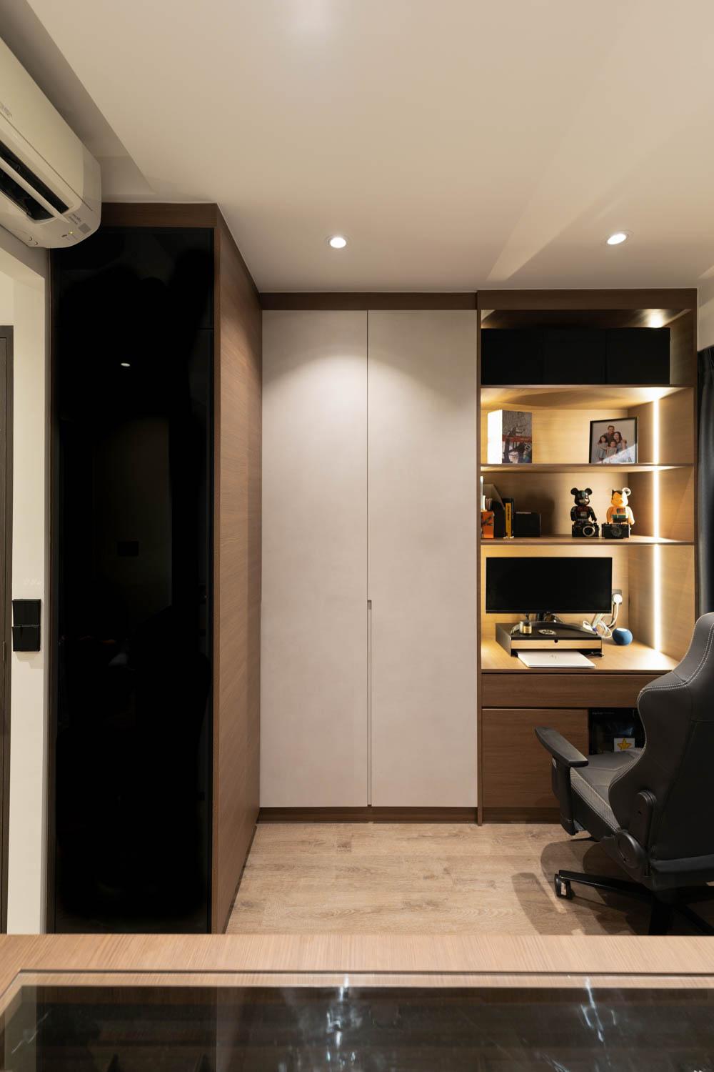 Modern Bedroom with Wardrobe and Computer Table