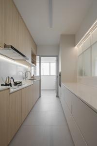 Minimalist Kitchen at Floral Spring @ Yishun