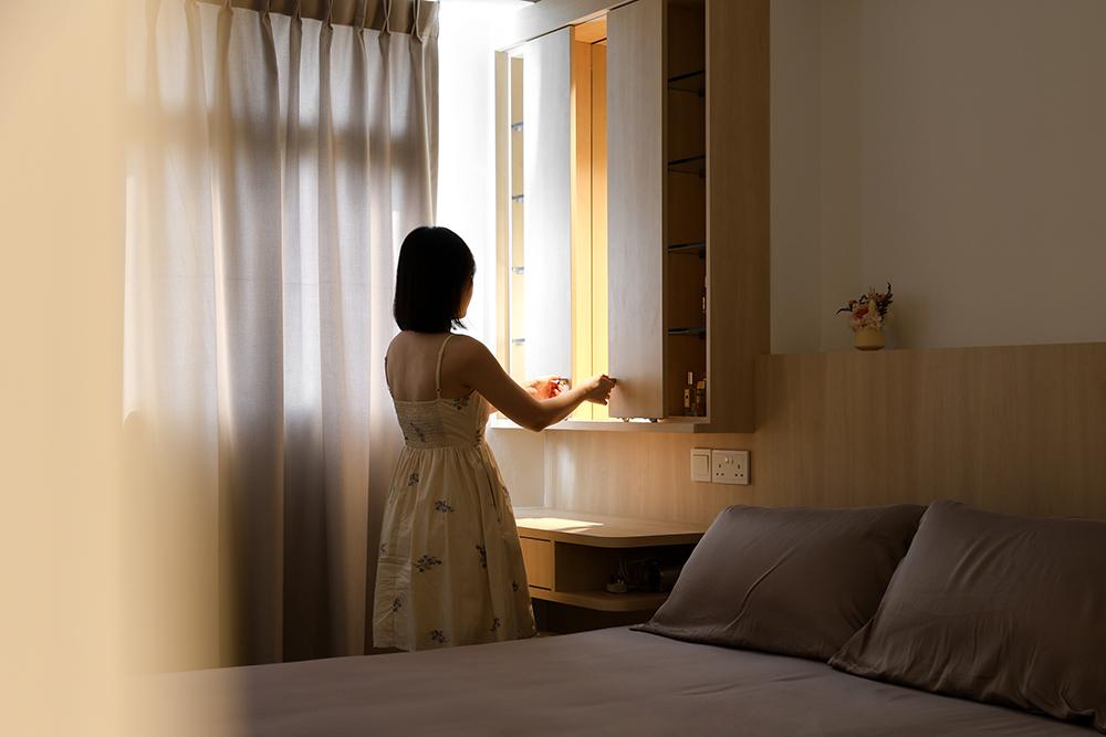 Minimalist Bedroom with Mirror and Built-in Bed