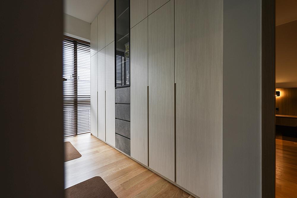 Modern Home Office with Bookshelf and Storage Cabinets