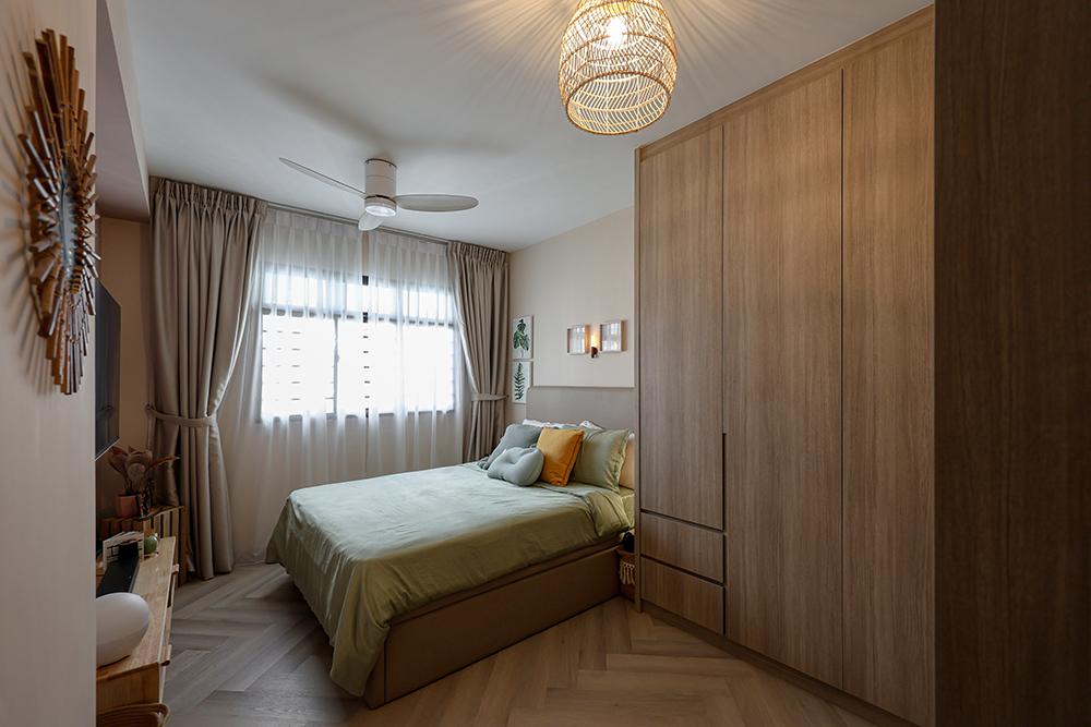 Country Bedroom with Vinyl Flooring and Wardrobe