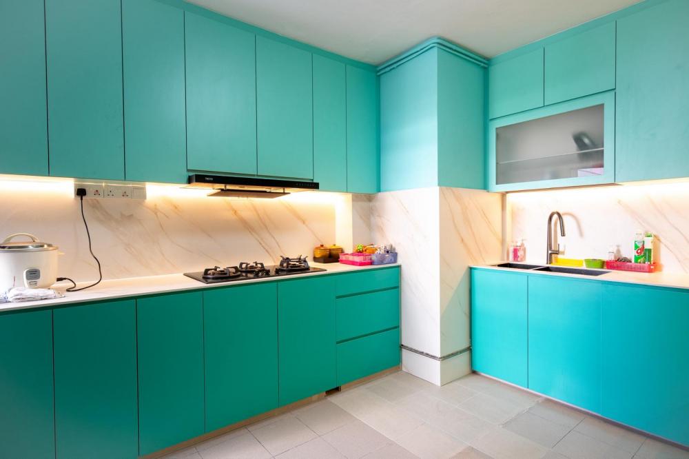 Eclectic Kitchen with Kitchen Window and Kitchen Backsplash