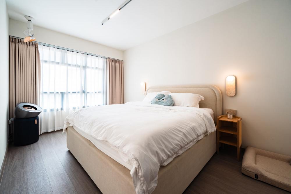 Minimalist Bedroom with Wood Flooring and Ceiling Light