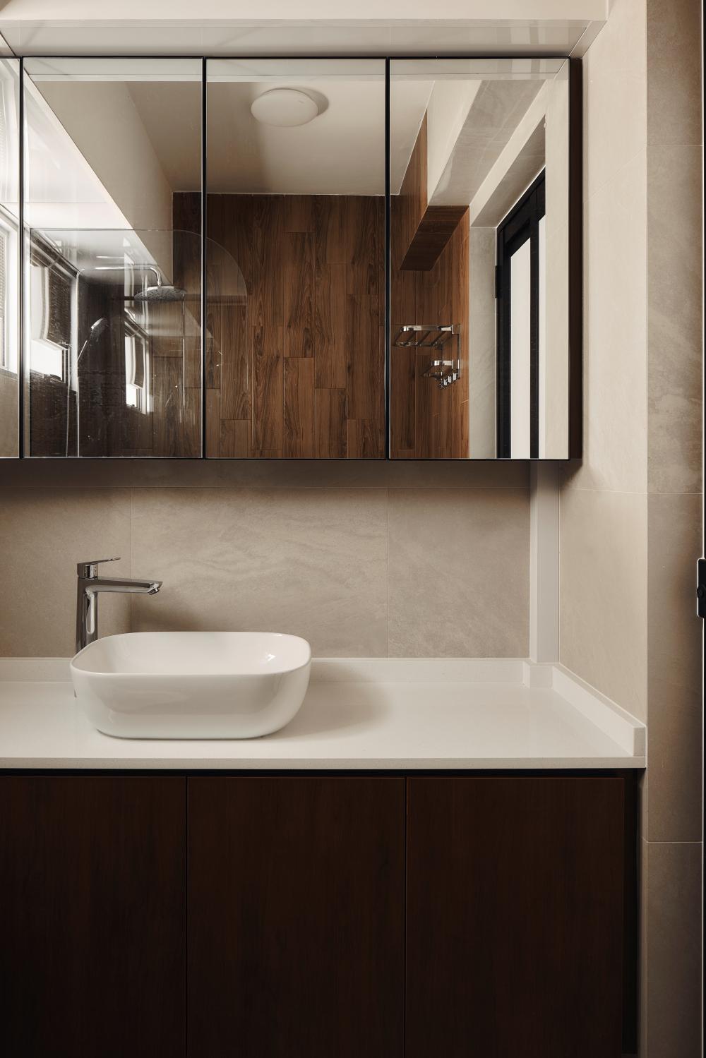 Contemporary Bathroom with Countertop and Mirror